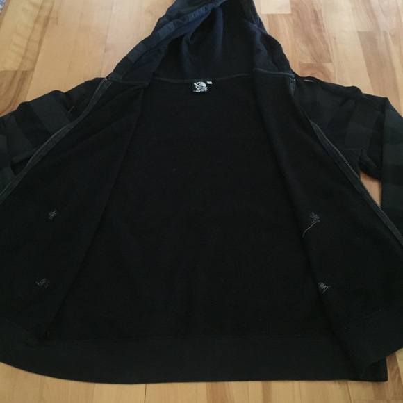 SOLD :-) 2000 Lost World Skate black skull hoodie - Picture 4 of 8